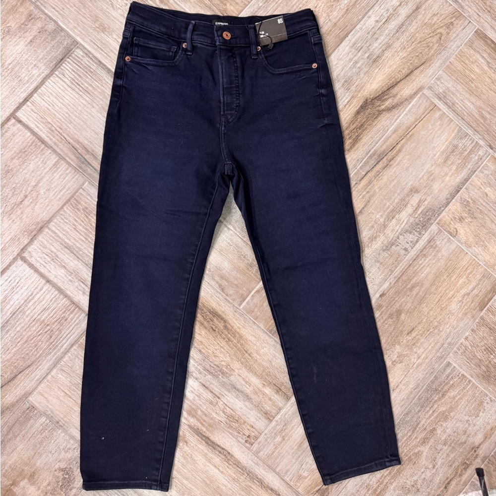 NWT express slim mid rise jeans size 8s short